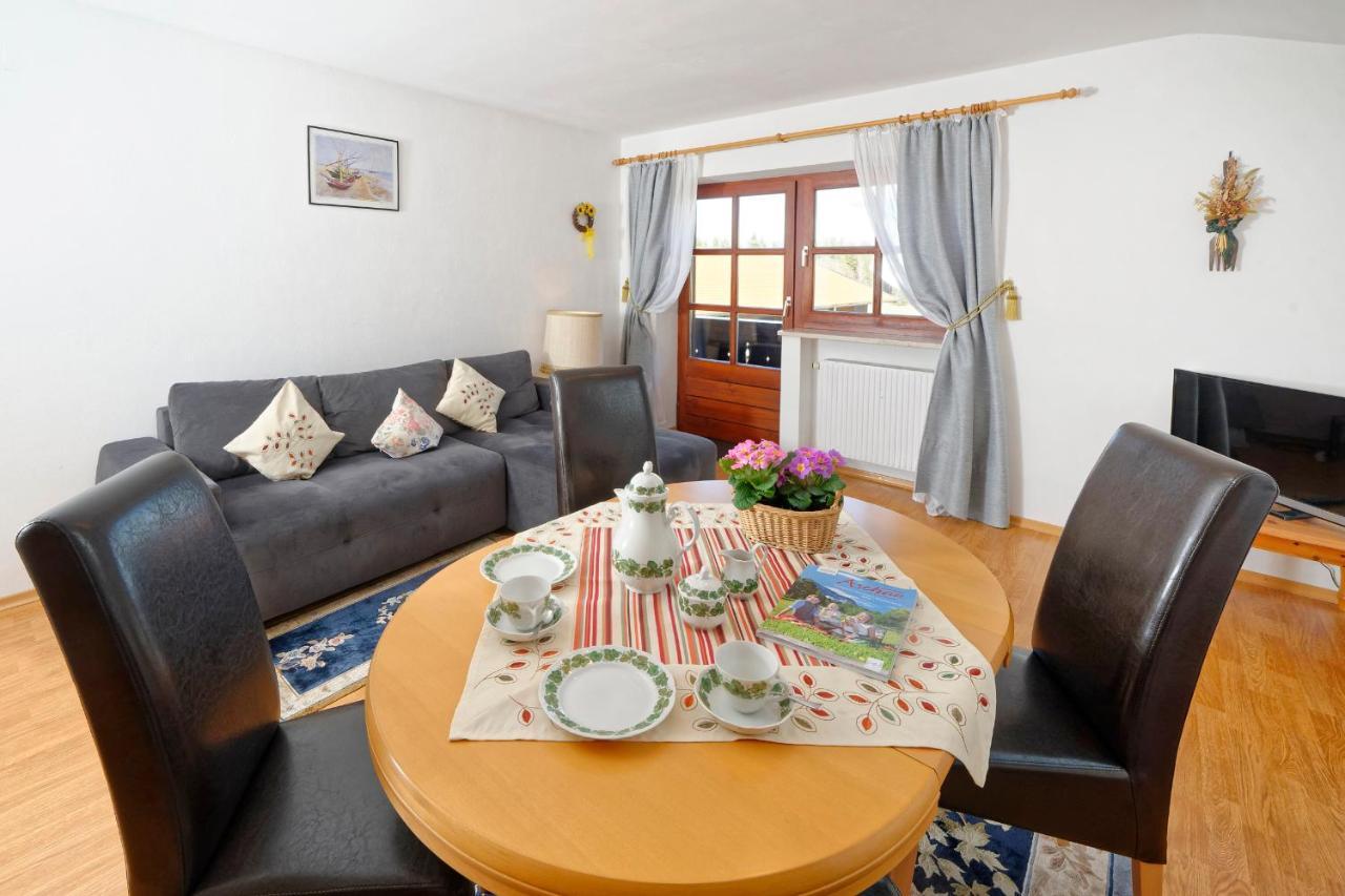 Gaestehaus Koyerbauer Boardinghouse Aschau im Chiemgau Buitenkant foto